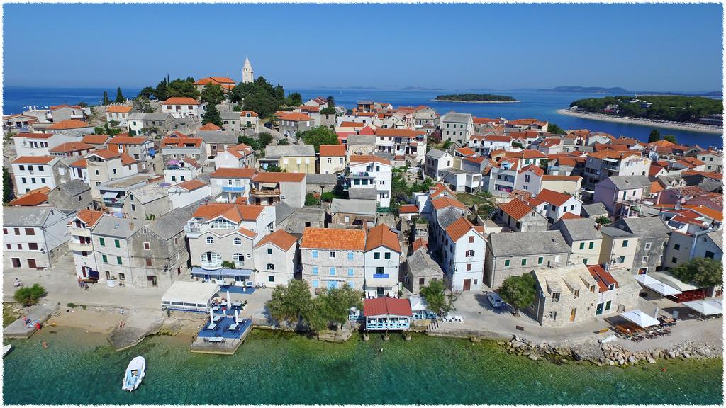 Apartment Dane Primošten Buitenkant foto
